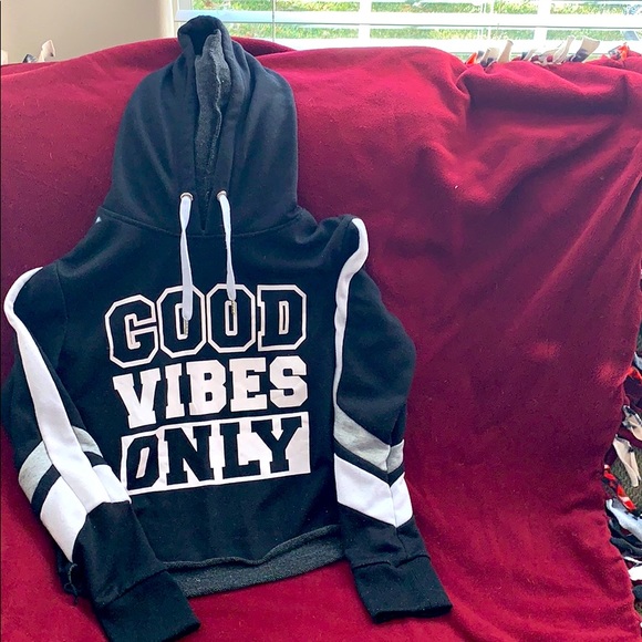 Good Vibes Only Hoodie - Picture 1 of 6